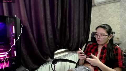 Snapshot of brightssmiles chatting on 02-14-25, 09:56 Aisha online show from 02-14-25, 09:56