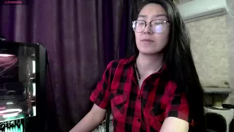 Snapshot of brightssmiles chatting on 02-27-25, 10:59 Aisha online show from 02-27-25, 10:59