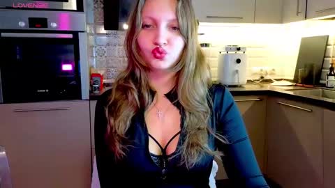 Snapshot of brightsstar chatting on 02-03-26, 02:33 Mitty online show from 02-03-26, 02:33