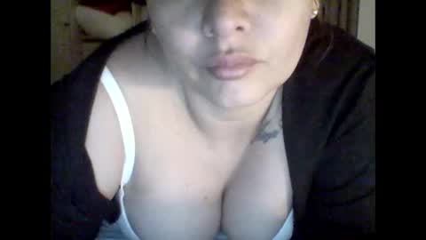 Snapshot of brihana21 chatting on 11-09-25, 08:29 Bri your Favorite online show from 11-09-25, 08:29