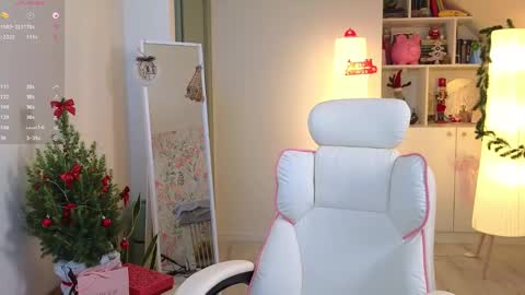 Vi. online show from 12-21-24, 12:49