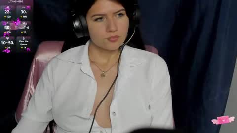 Snapshot of brilovers chatting on 03-11-25, 11:37 Briana69 online show from 03-11-25, 11:37