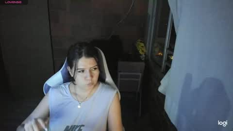 Snapshot of brilovers chatting on 09-09-25, 11:37 Briana69 online show from 09-09-25, 11:37