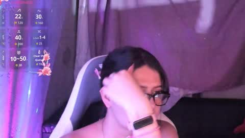 Snapshot of brilovers chatting on 10-30-25, 04:03 Briana69 online show from 10-30-25, 04:03