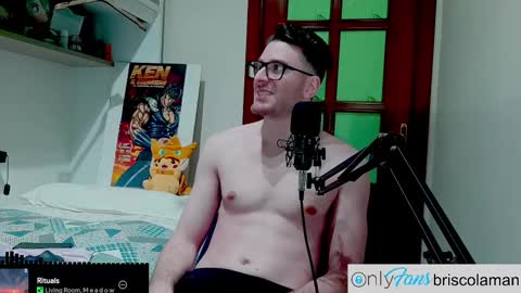 Snapshot of briscolaman chatting on 02-12-25, 02:14 Martin online show from 02-12-25, 02:14