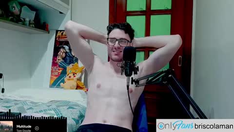 Snapshot of briscolaman chatting on 02-14-25, 01:45 Martin online show from 02-14-25, 01:45