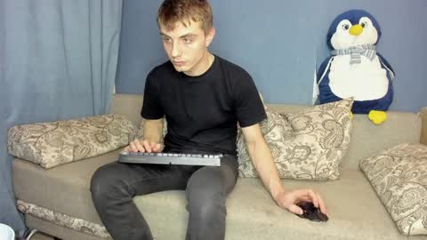 bristlebback online show from 04-24-26, 04:09