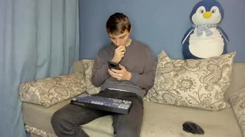 Snapshot of bristlebback chatting on 05-17-26, 04:36 bristlebback online show from 05-17-26, 04:36