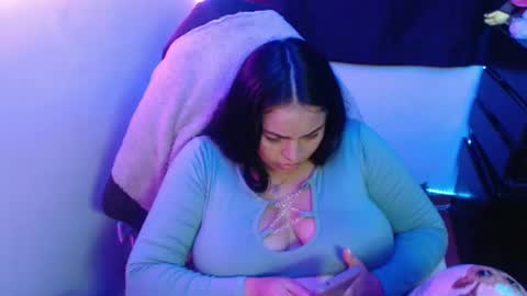 scarleth    follow mee 3 kis online show from 02-22-25, 05:44