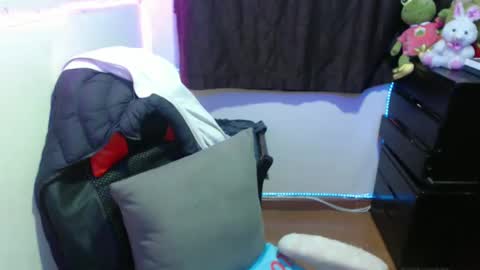 scarleth    follow mee 3 kis online show from 03-02-25, 03:24