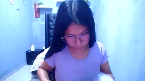 britanyx1 online show from 06-11-26, 06:39