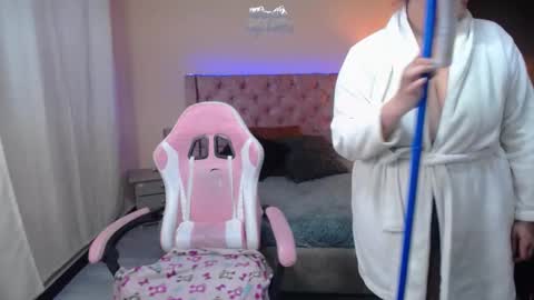 britany online show from 03-11-25, 03:48