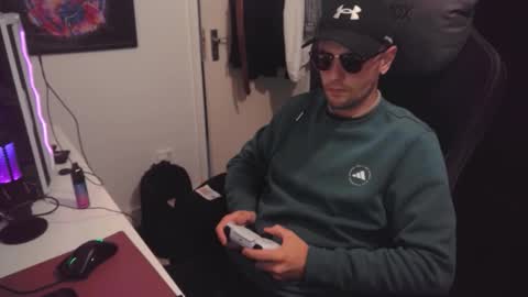 britishbigdick_ online show from 09-22-25, 05:59