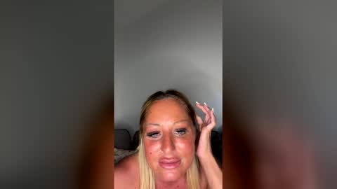 britishcumslut_10 online show from 04-19-26, 06:54