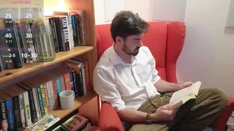 Snapshot of britishpoet69 chatting on 10-01-25, 12:33 British Poet online show from 10-01-25, 12:33