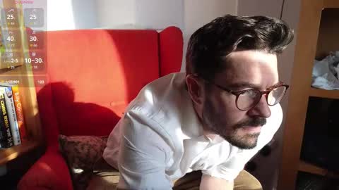 Snapshot of britishpoet69 chatting on 10-29-25, 01:24 British Poet online show from 10-29-25, 01:24