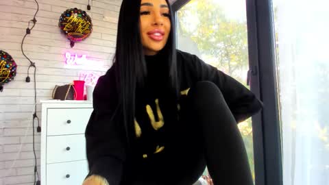 britney_charm online show from 10-17-25, 06:05