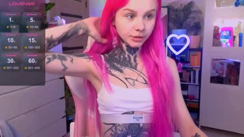 Britney online show from 10-08-25, 01:58