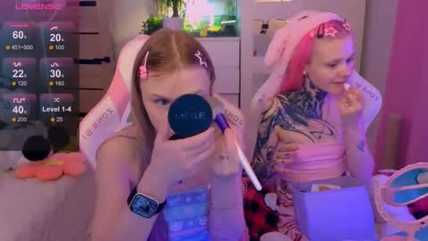 Britney online show from 10-28-25, 01:20