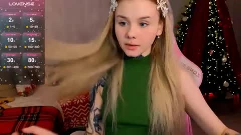 Britney online show from 12-21-25, 11:12