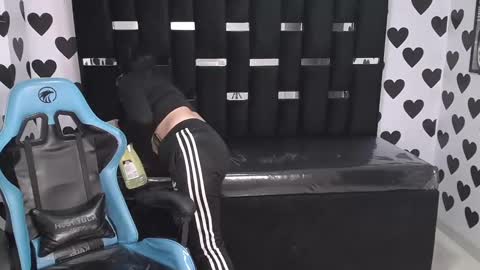 Britney  online show from 01-30-25, 09:47