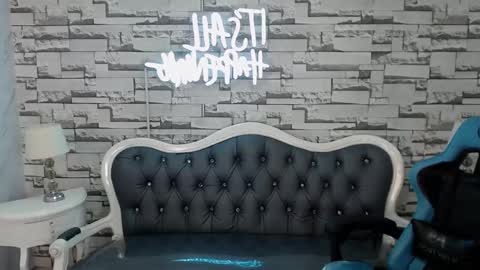 Britney  online show from 02-04-25, 03:44