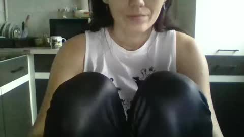 Britney online show from 12-16-24, 01:32