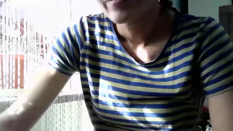 Snapshot of britneyamy chatting on 02-11-26, 11:37 Britney online show from 02-11-26, 11:37