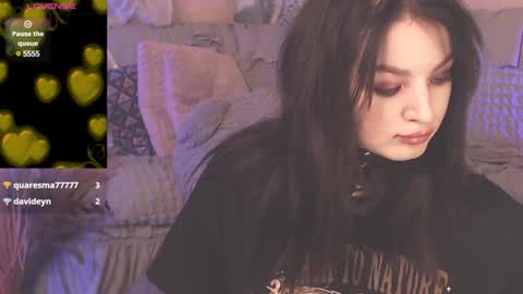 britneybarker online show from 12-16-24, 04:34