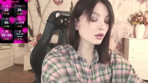 britneybarker online show from 09-29-25, 01:22