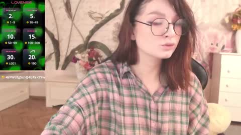 britneybarker online show from 10-31-25, 03:40