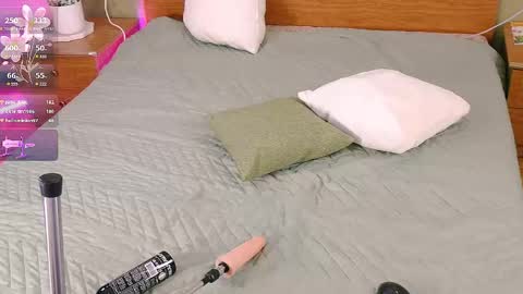 Britney. Part-time devil  online show from 04-26-26, 03:48