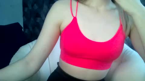 Snapshot of britneykittens chatting on 01-09-25, 03:47 BritneyKittens online show from 01-09-25, 03:47