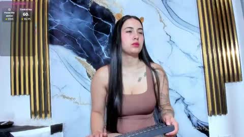 brittanyy20 online show from 04-22-26, 08:17