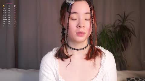 Snapshot of britthe chatting on 12-14-25, 11:26 Lina online show from 12-14-25, 11:26