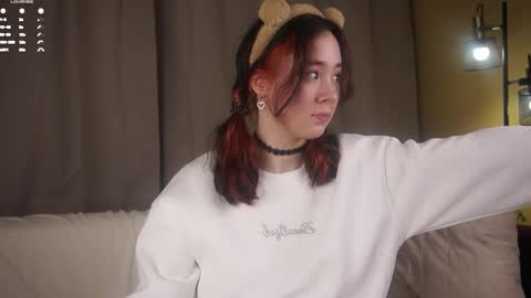 Lina online show from 01-17-26, 11:37