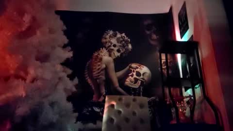 Snapshot of broad90210 chatting on 02-25-26, 10:47 broad90210 online show from 02-25-26, 10:47