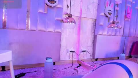     online show from 03-02-25, 04:32