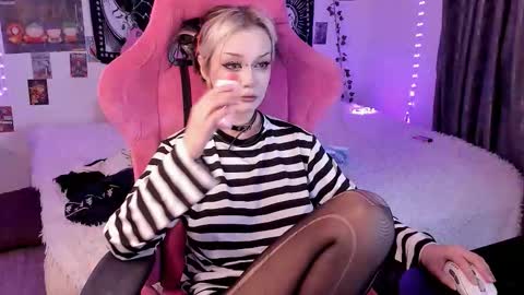 Martha online show from 11-16-25, 10:32