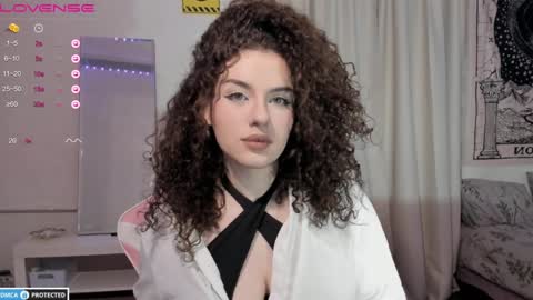 Brook  Help me collect 100 reactions  online show from 12-08-24, 06:50