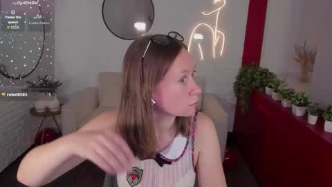 Lady Brooke online show from 03-06-26, 09:00