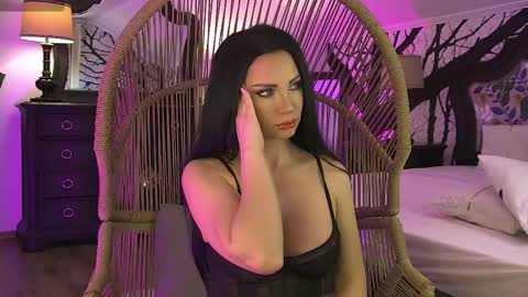 Snapshot of brookeember chatting on 02-26-25, 12:14 Ember online show from 02-26-25, 12:14