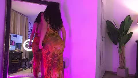 Snapshot of brookeember chatting on 03-05-25, 06:23 Ember online show from 03-05-25, 06:23