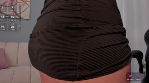 Snapshot of brookemillerx chatting on 03-10-25, 10:55 Brooke Miller online show from 03-10-25, 10:55