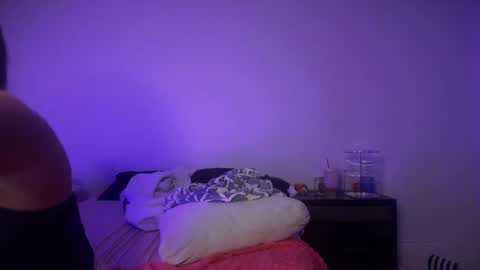 Snapshot of brookepatterson chatting on 10-02-25, 09:27 brookepatterson online show from 10-02-25, 09:27