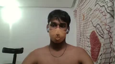 Snapshot of brownguy2505 chatting on 12-25-24, 05:26 brownguy2505 online show from 12-25-24, 05:26