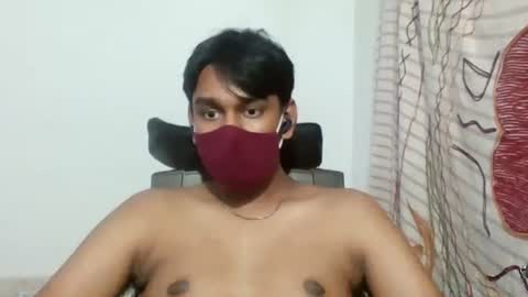 Snapshot of brownguy2505 chatting on 12-28-24, 08:04 brownguy2505 online show from 12-28-24, 08:04