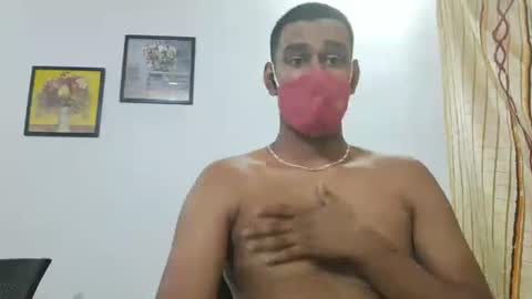 Snapshot of brownguy2505 chatting on 10-22-25, 10:15 brownguy2505 online show from 10-22-25, 10:15