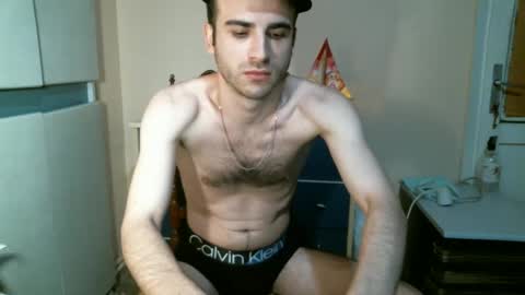 Snapshot of brownhaiir chatting on 12-18-24, 01:15 brownhaiir online show from 12-18-24, 01:15