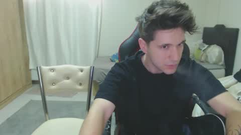 Snapshot of brownhaiir chatting on 01-26-25, 11:39 brownhaiir online show from 01-26-25, 11:39